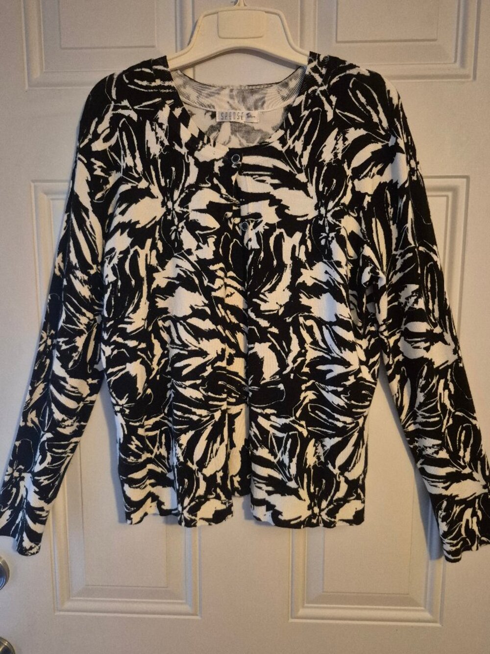 2 pc. Sweater Set. Pull on + Cardigan. SPENSE.Black/white Small